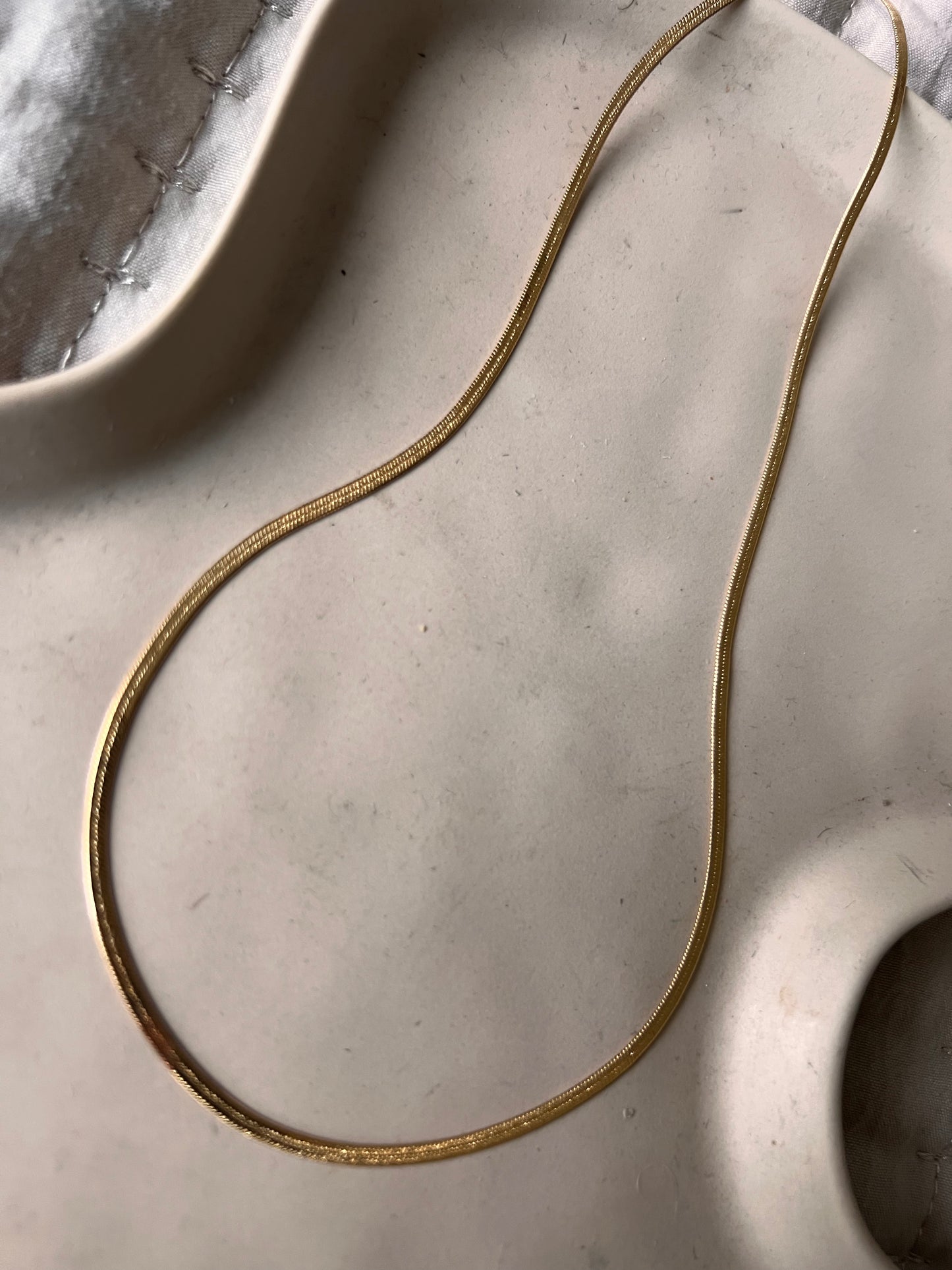Solis Thin Herringbone Chain