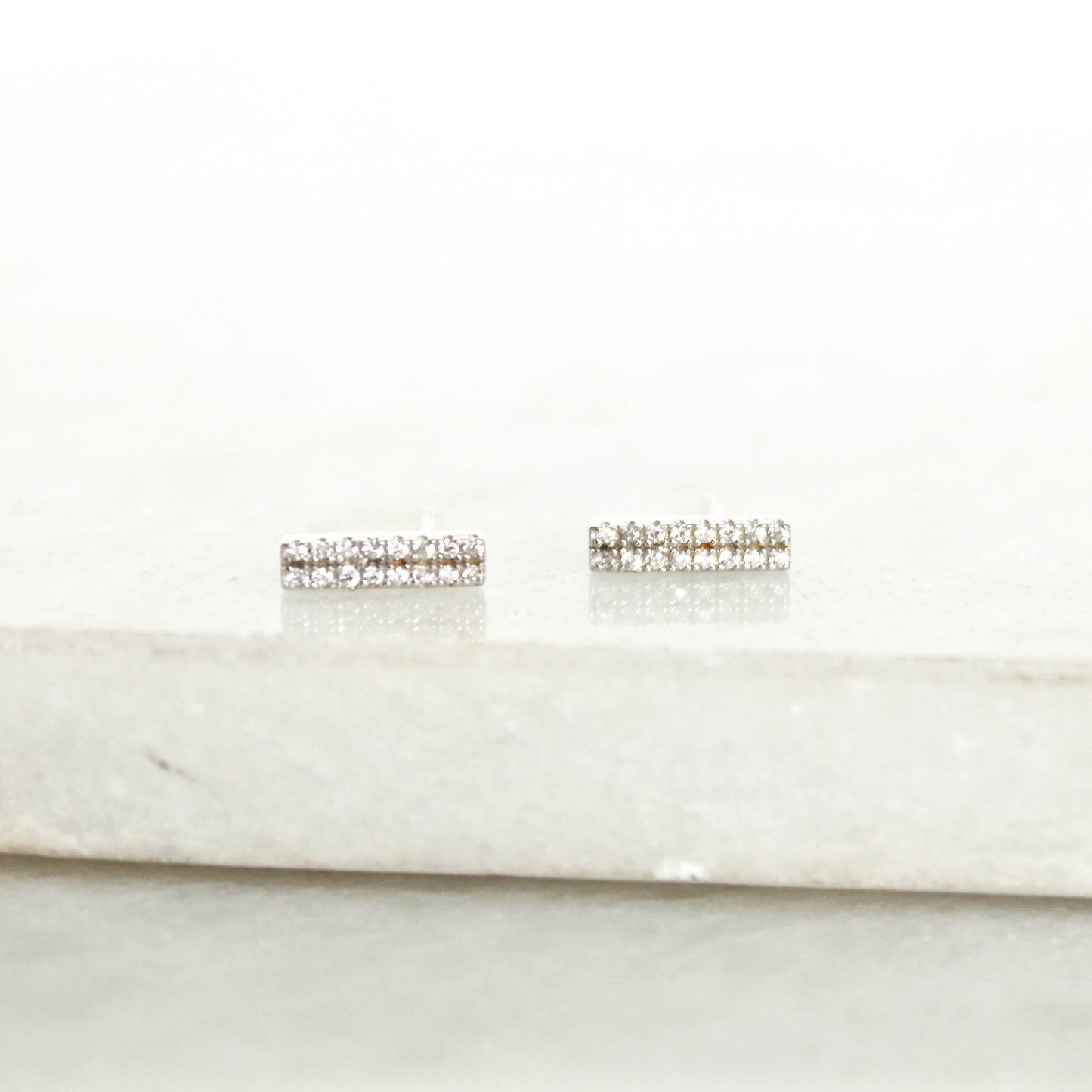 Bar Studs (Cubic Zirconia) Silver