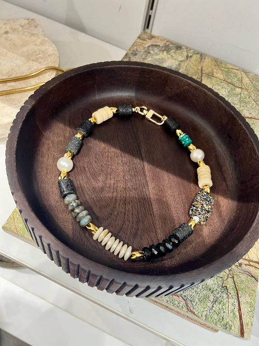 Nia Necklace
